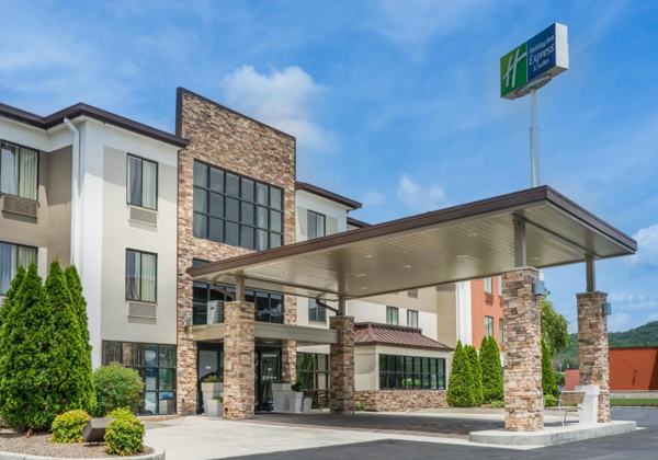 Holiday Inn Express & Suites Fort Payne